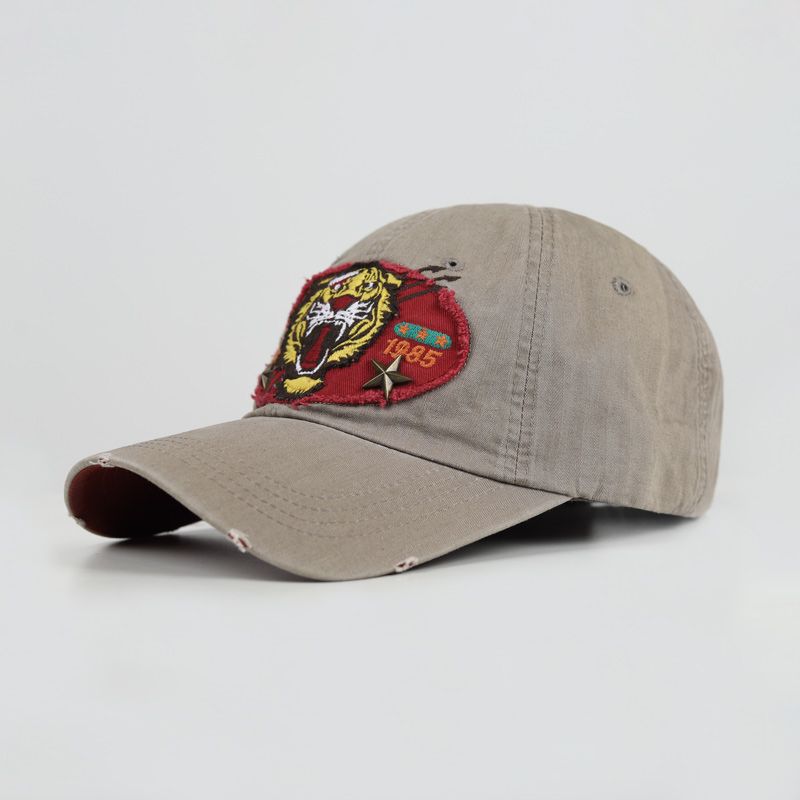 تصویر از کلاه کپ تایگر